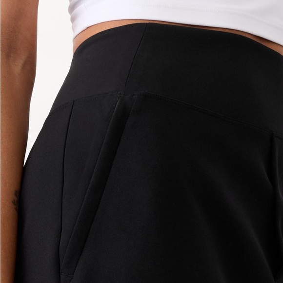 NWT Athleta Endless Black Pants size 4. - Picture 4 of 11